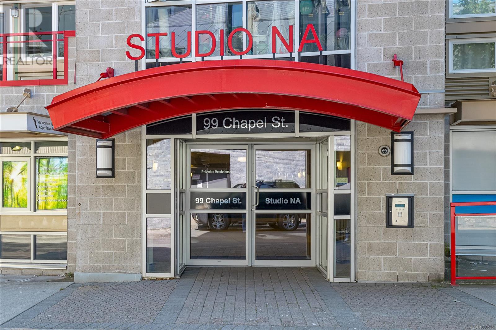 Photo 33 of 206 99 Chapel St, Nanaimo BC