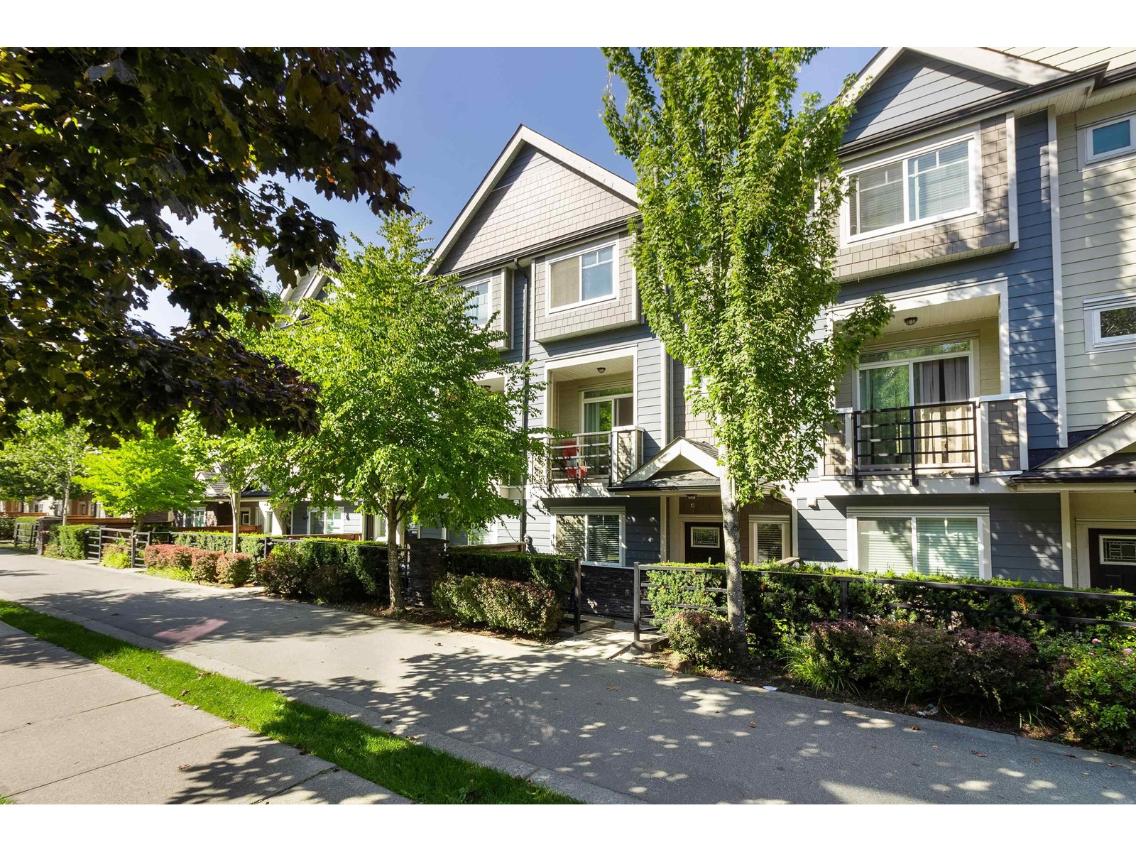Photo 31 of 10 14285 64 Avenue, Surrey BC