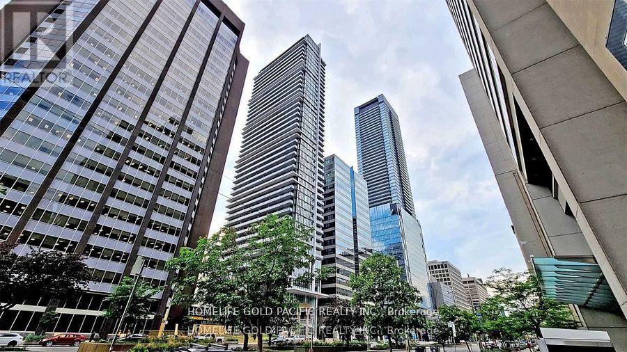 Photo 1 of 1001 426 University Avenue, Toronto ON