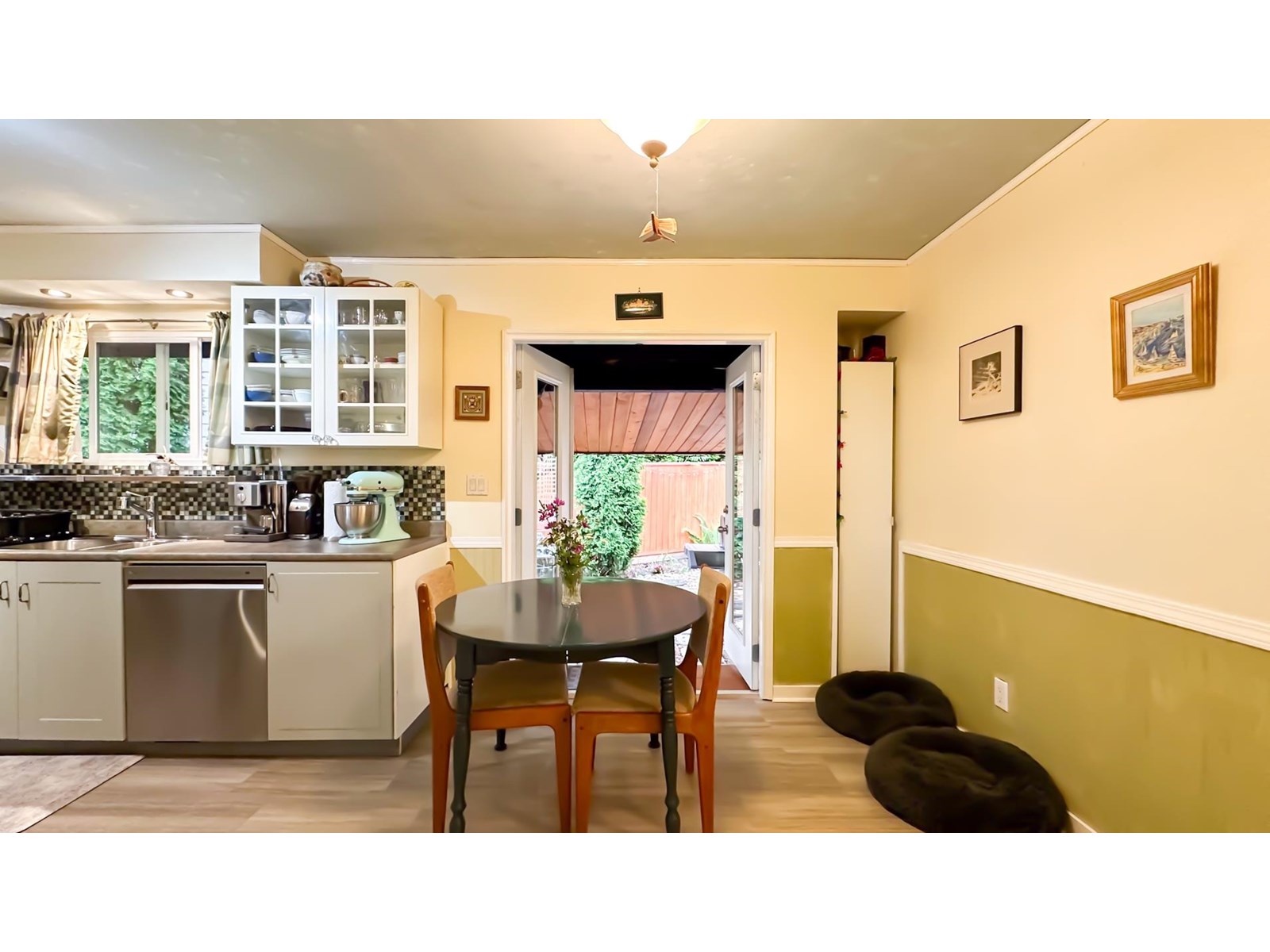 Photo 6 of 13195 14 Avenue, Surrey BC