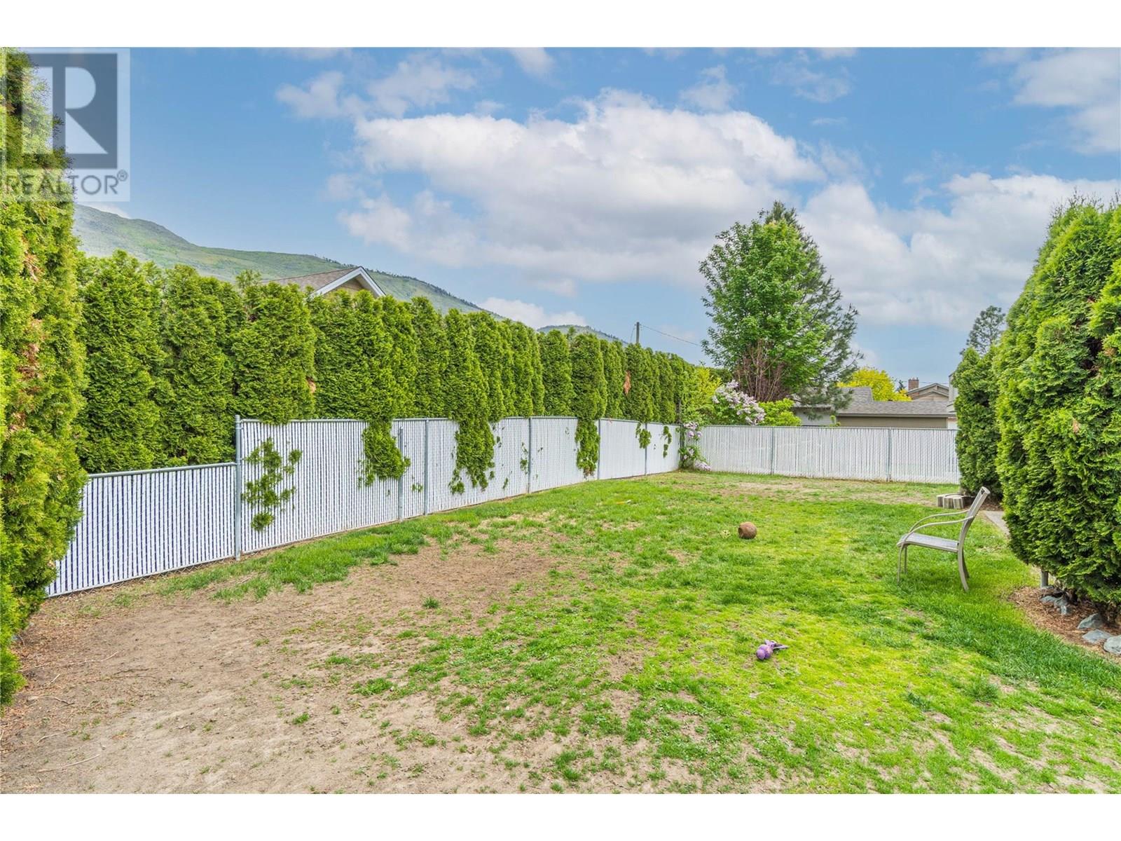 Photo 9 of 601 Bissette Road, Kamloops BC