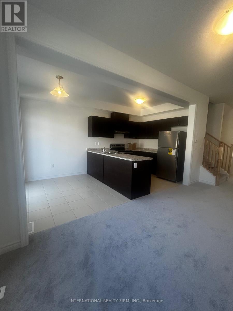 Photo 13 of 407 Vandusen Avenue, Southgate ON