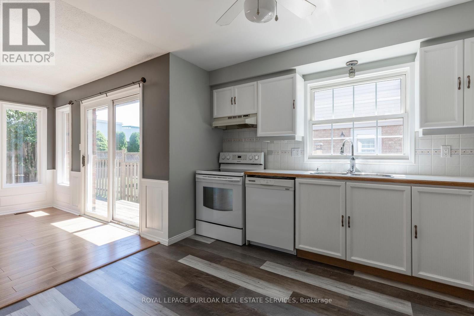 Photo 12 of 128 Brian Boulevard, Hamilton ON
