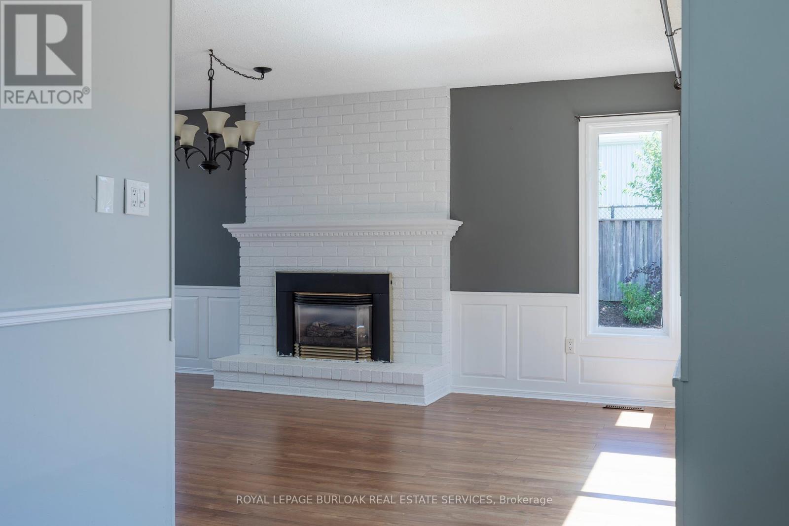 Photo 18 of 128 Brian Boulevard, Hamilton ON