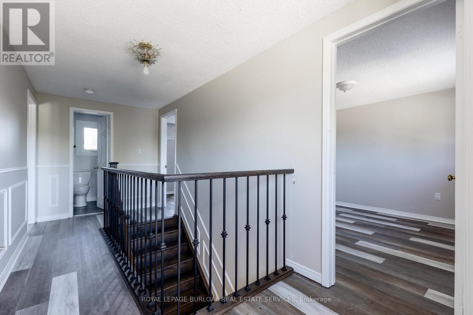 Photo 19 of 128 Brian Boulevard, Hamilton ON