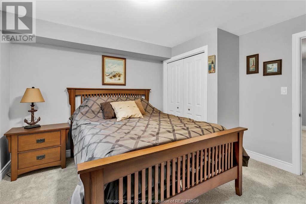 Photo 18 of 239 Livingstone Crescent, Amherstburg ON