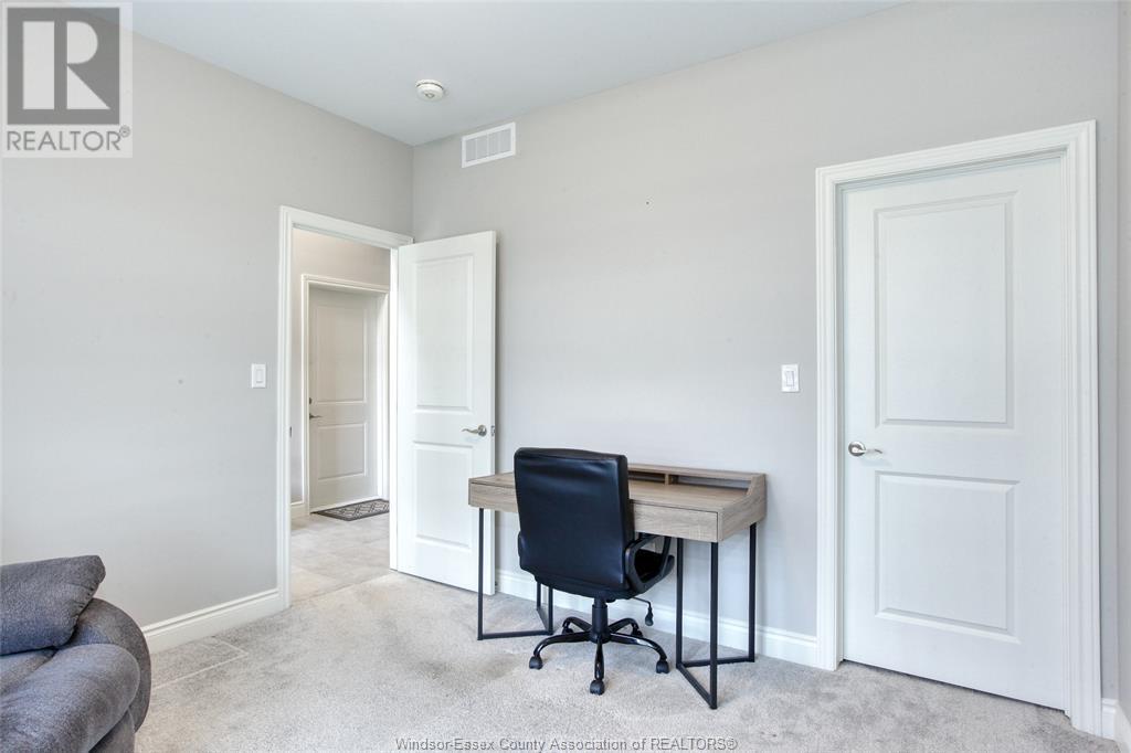 Photo 21 of 239 Livingstone Crescent, Amherstburg ON