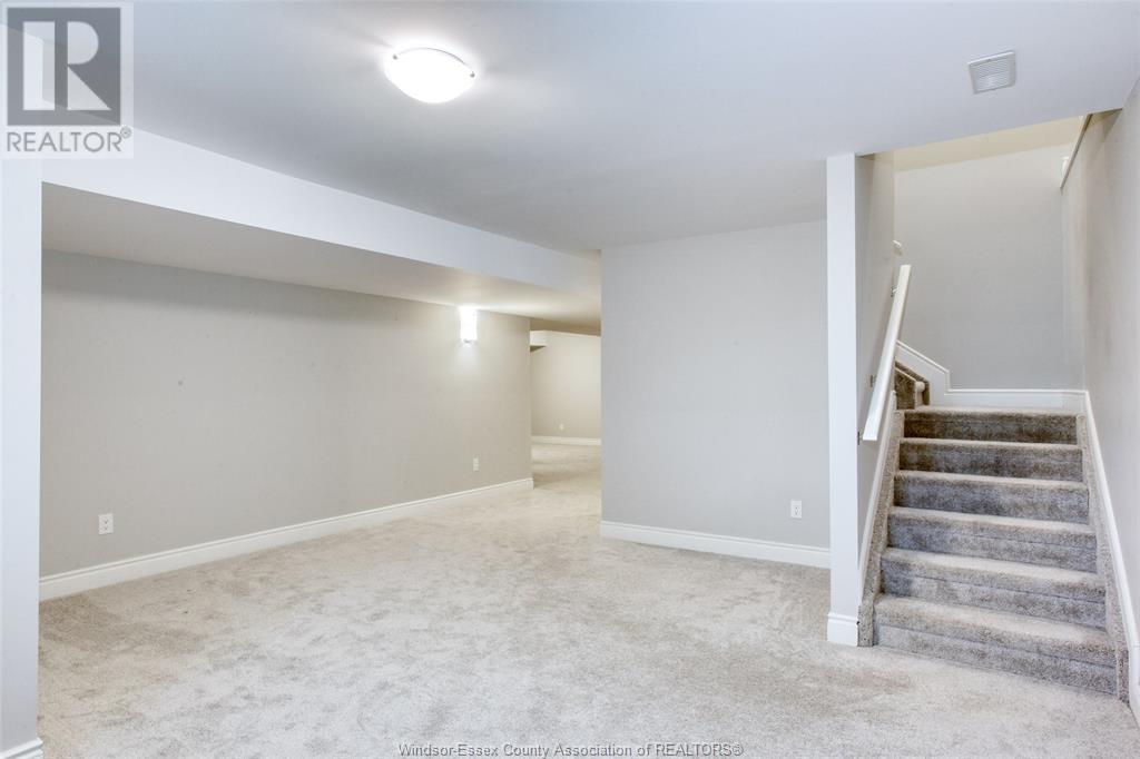 Photo 29 of 239 Livingstone Crescent, Amherstburg ON