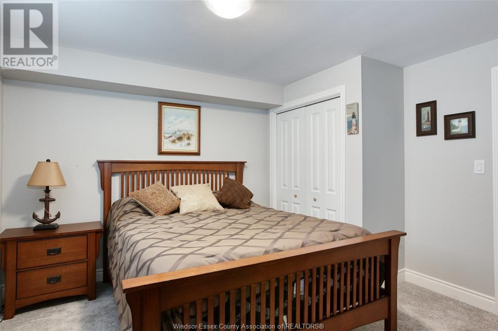 Photo 35 of 239 Livingstone Crescent, Amherstburg ON