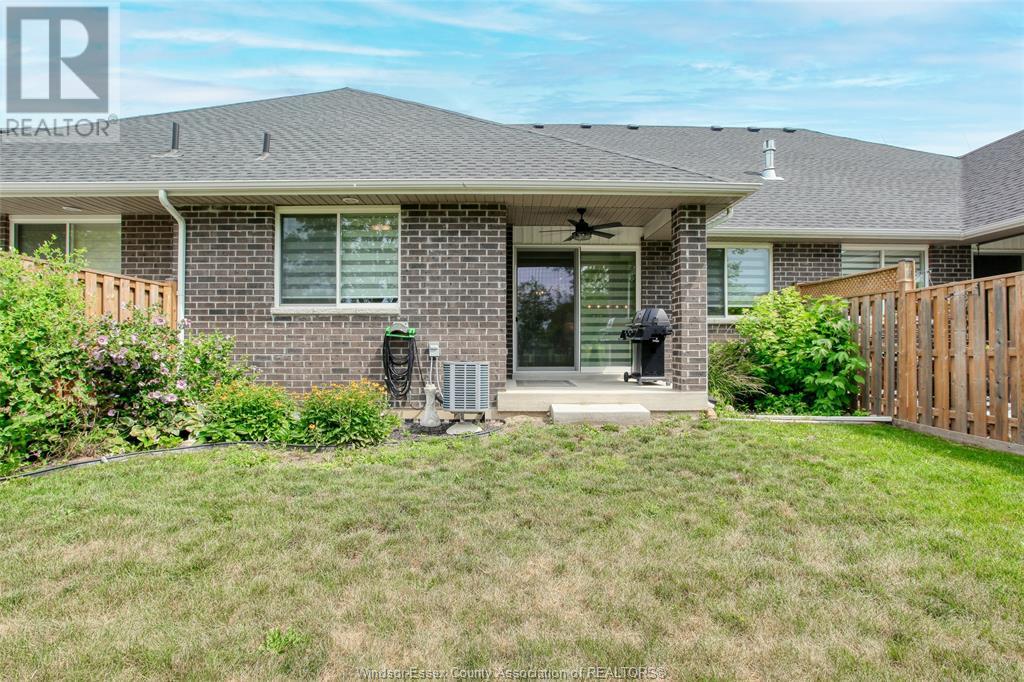 Photo 40 of 239 Livingstone Crescent, Amherstburg ON