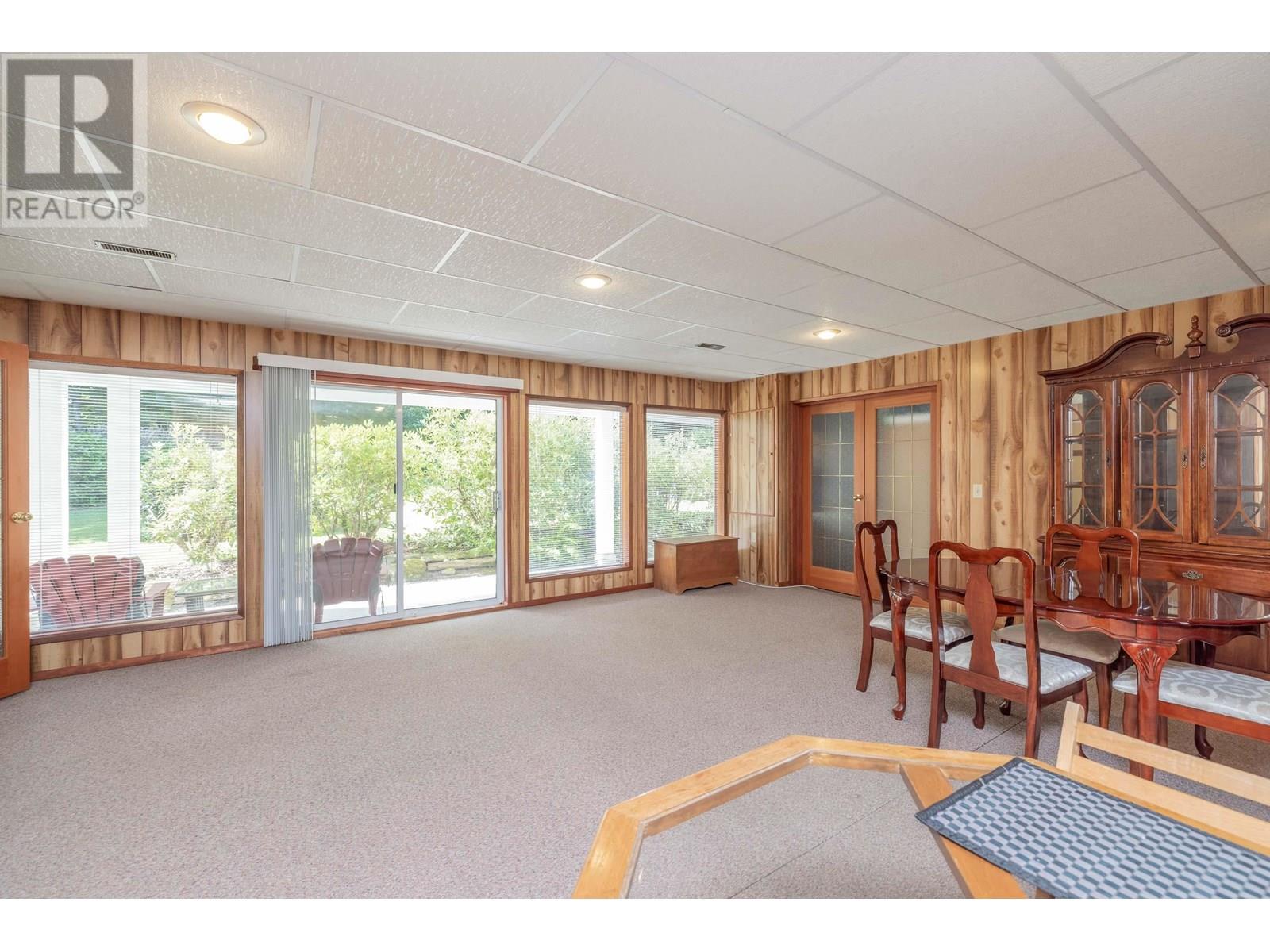 Photo 37 of 26307 Grant Avenue, Maple Ridge BC