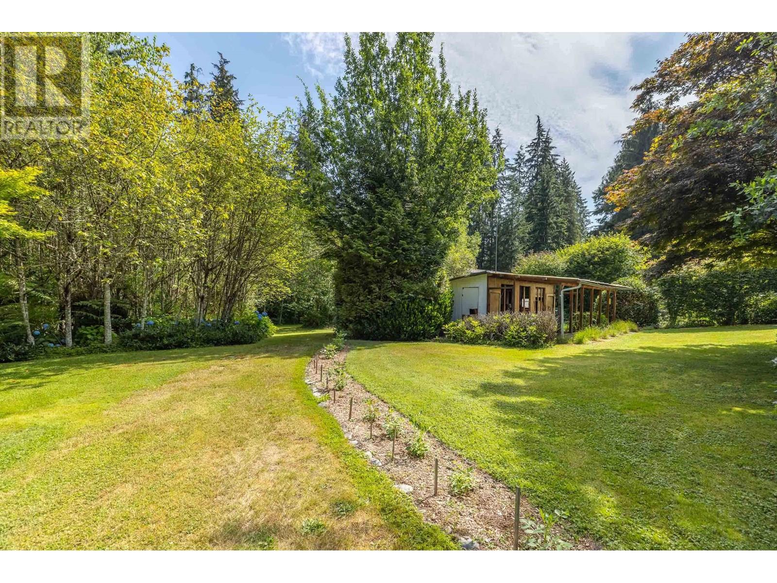 Photo 10 of 26307 Grant Avenue, Maple Ridge BC