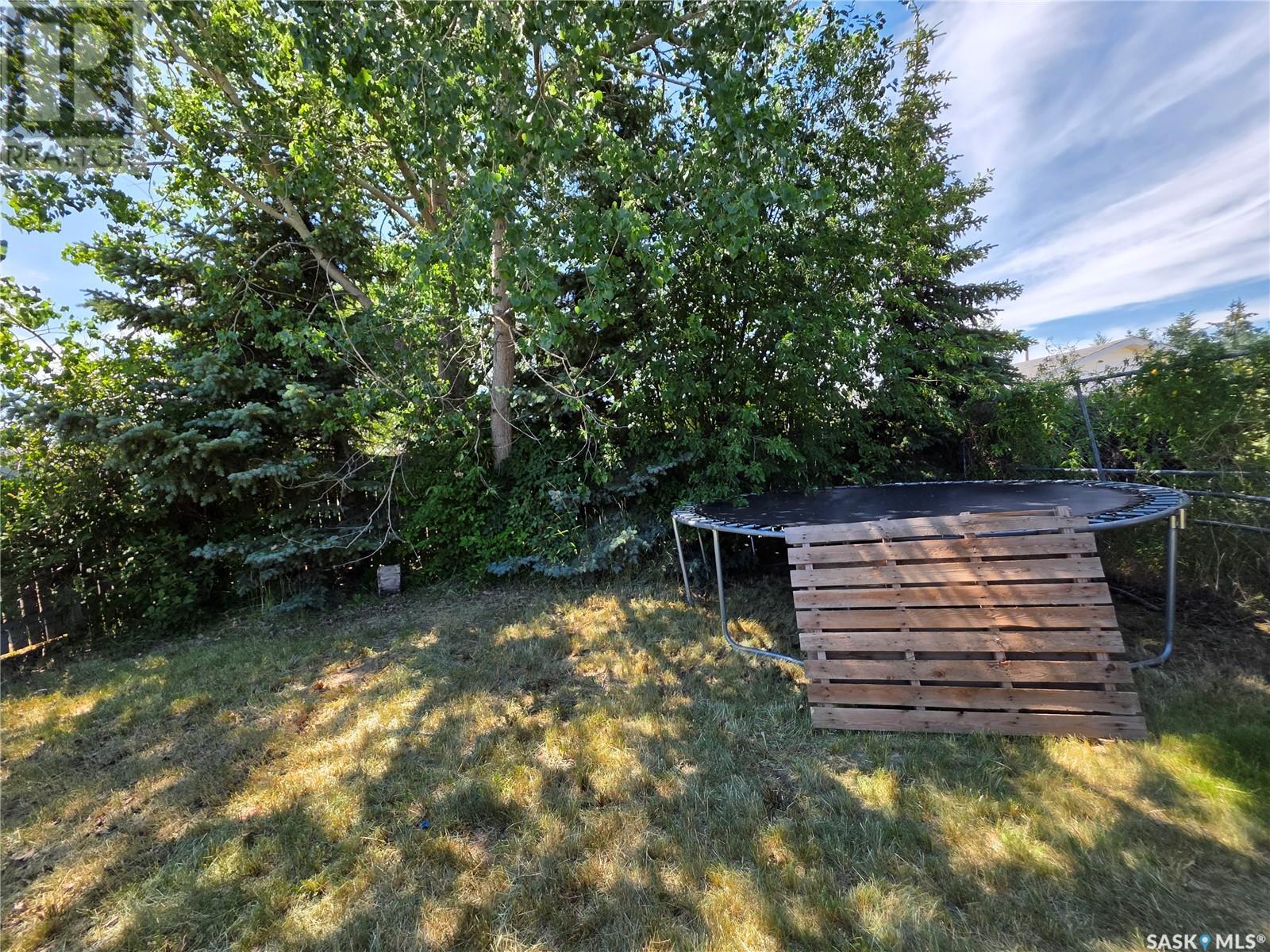 Photo 24 of 214 Flora Avenue, Swift Current Rm No 137 SK