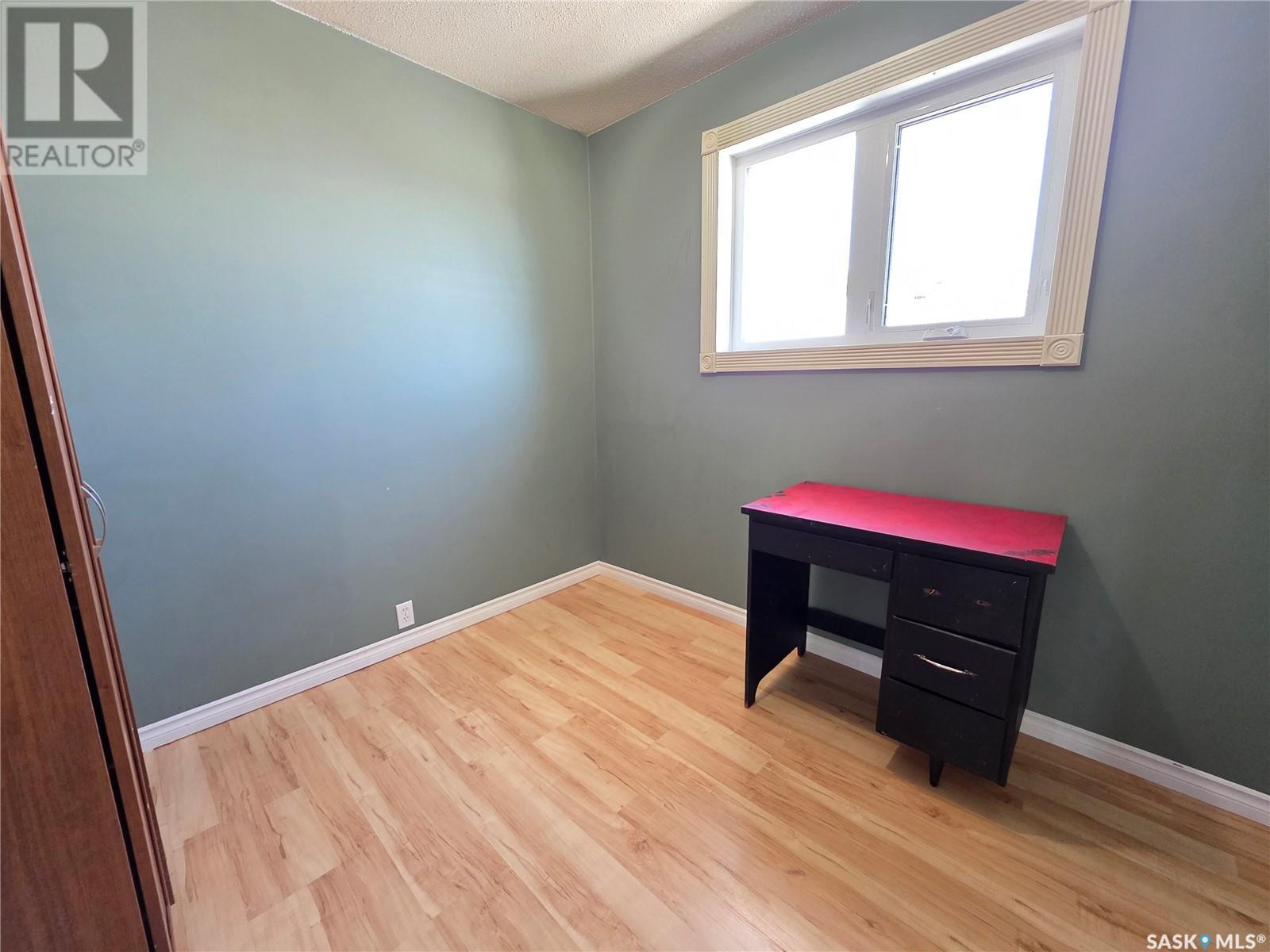 Photo 31 of 214 Flora Avenue, Swift Current Rm No 137 SK