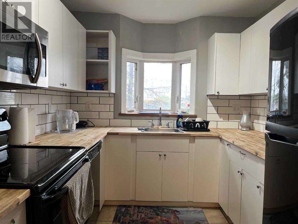 Single Family House for Sale in   Garry Crescent NE Greenview Calgary 