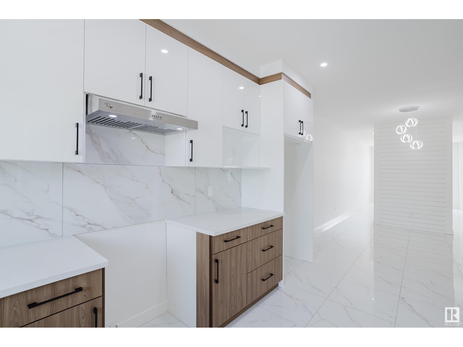 Photo 12 of 259 25 St Sw, Edmonton AB