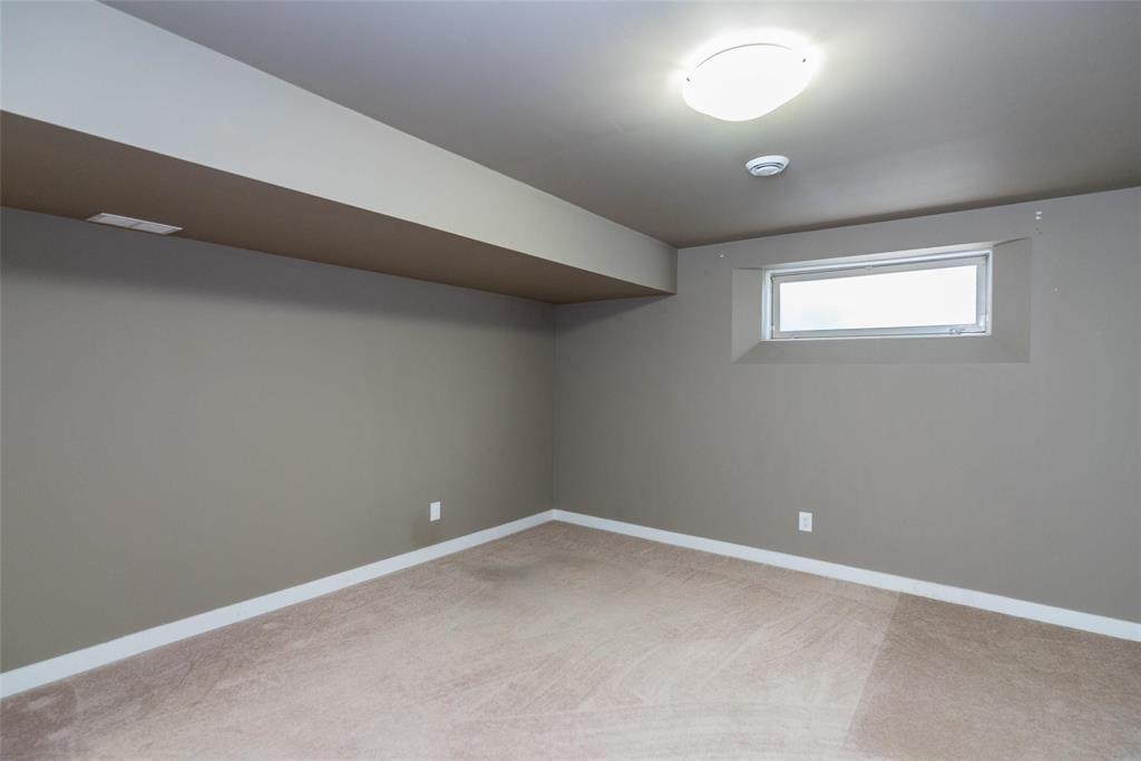 Photo 30 of 22 99 Keslar Road, Winnipeg MB