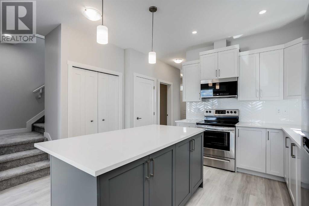 Photo 3 of 461 South Point Glen Sw, Airdrie AB