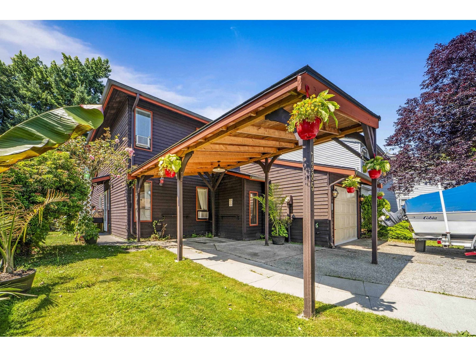 Photo 15 of 7385 129 Street, Surrey BC