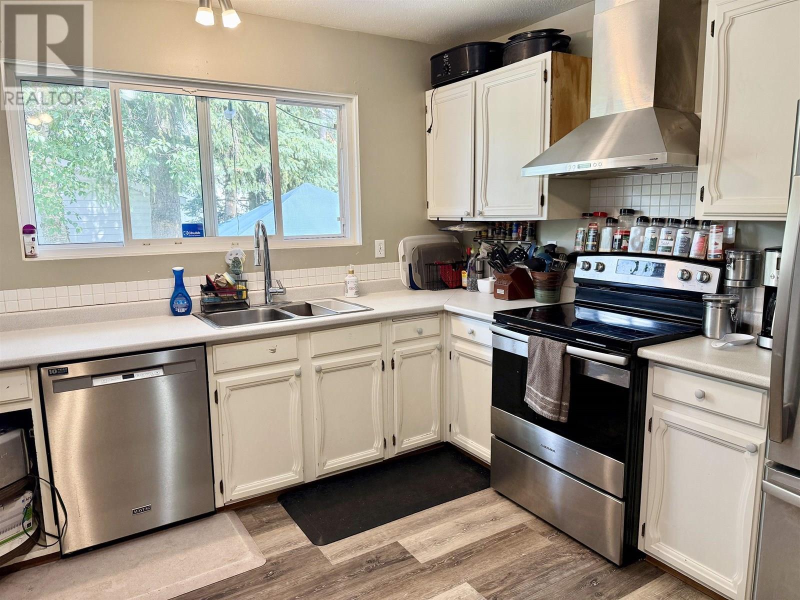 Photo 10 of 2908 Ridgeview Drive, Prince George BC