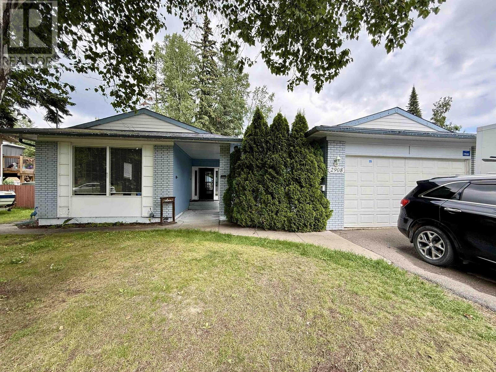Photo 2 of 2908 Ridgeview Drive, Prince George BC
