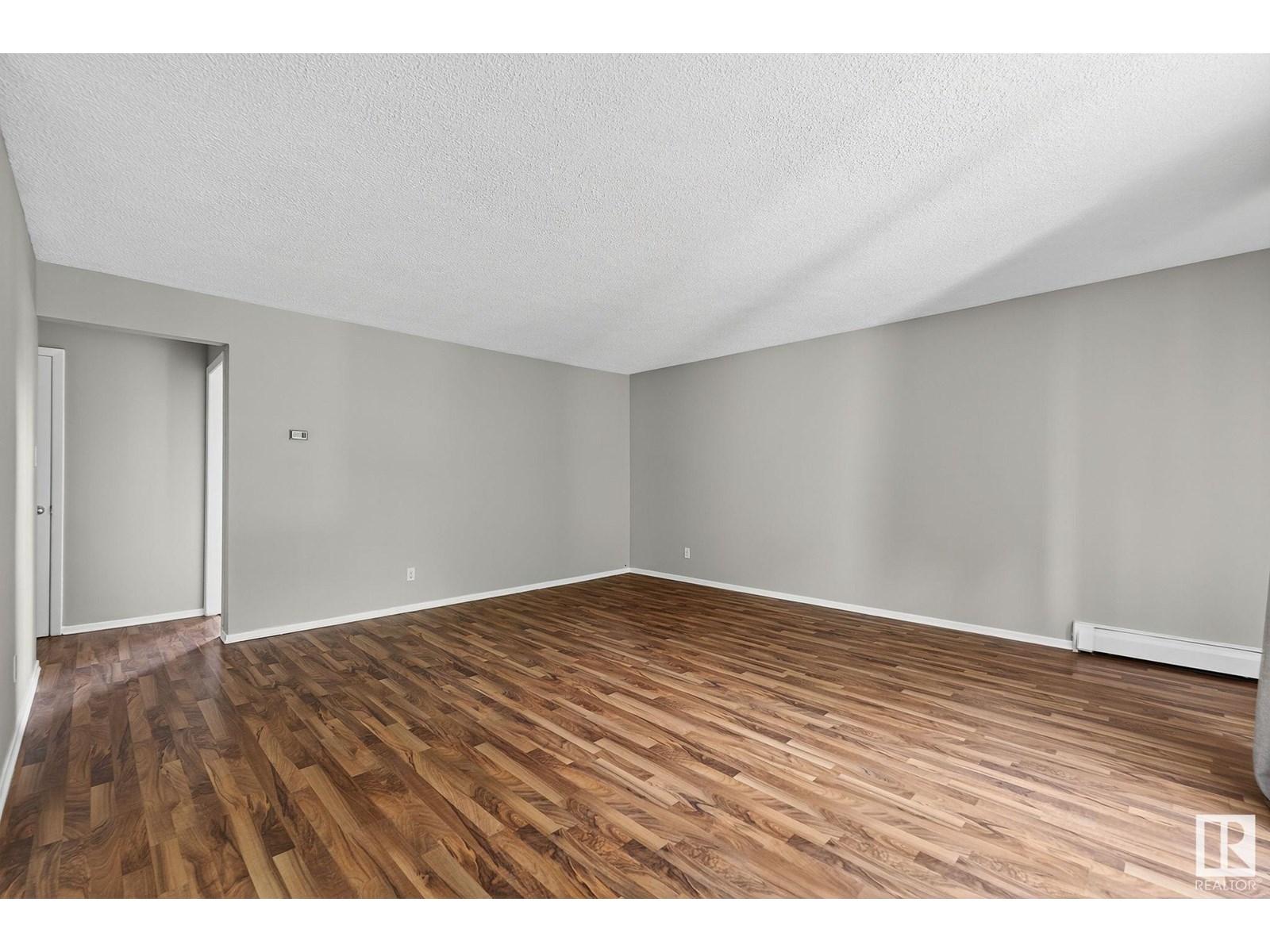 Photo 31 of 37 10525 83 Av Nw Nw, Edmonton AB
