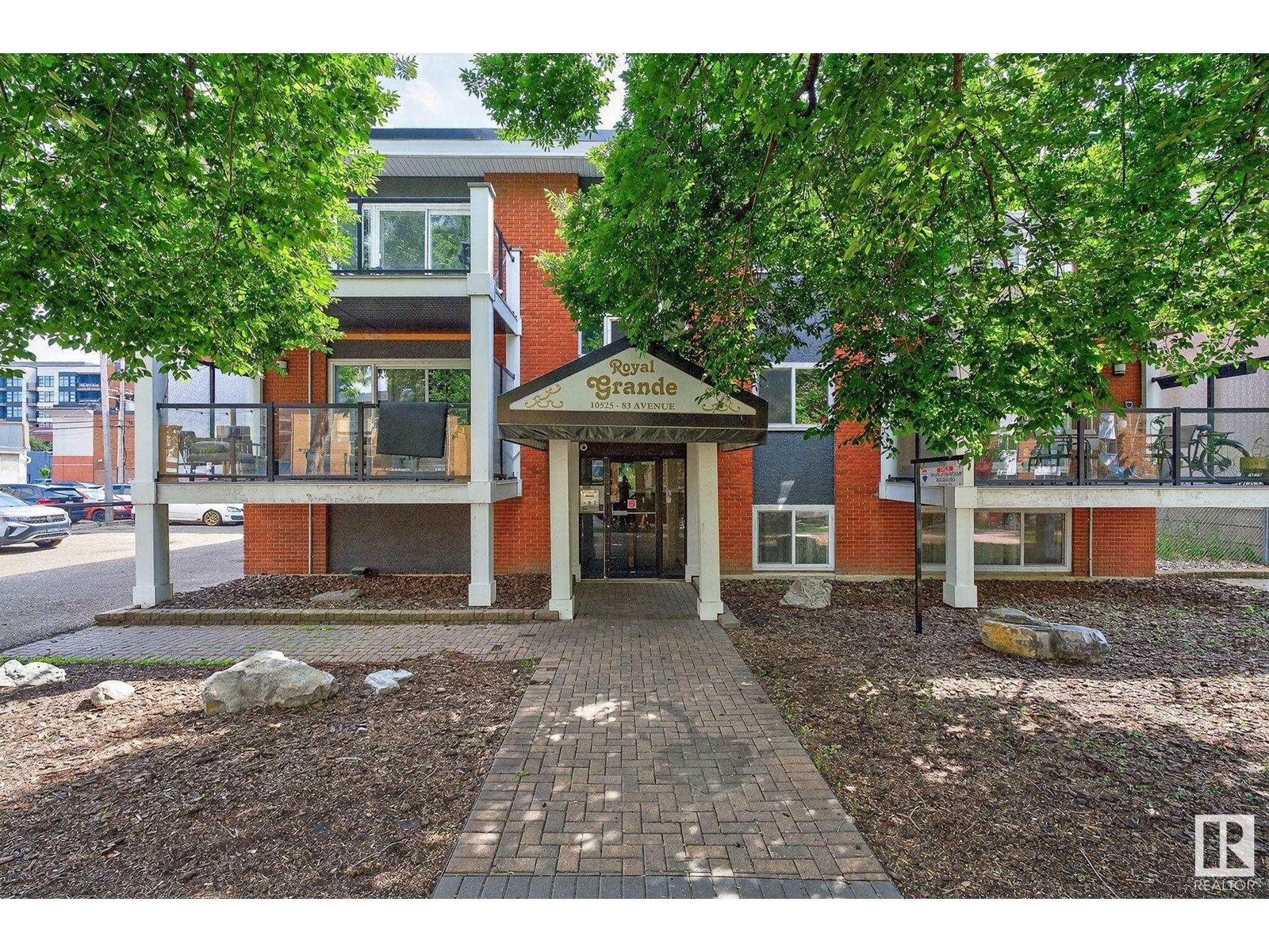 Photo 23 of 37 10525 83 Av Nw Nw, Edmonton AB