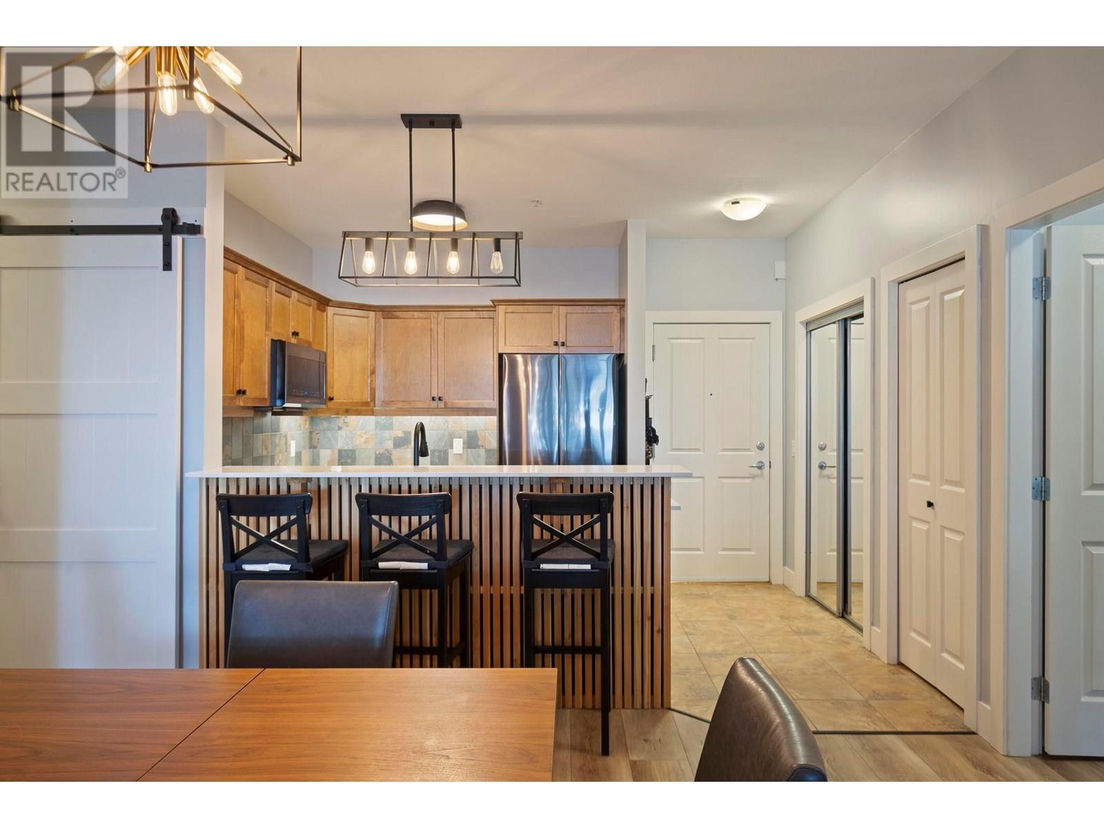 #102 2532 Shoreline Drive - 1