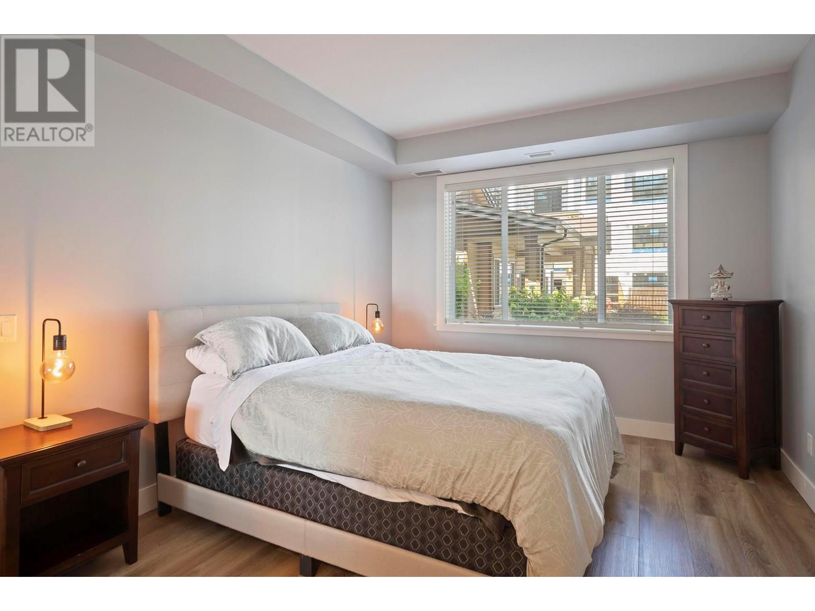 #102 2532 Shoreline Drive - 20