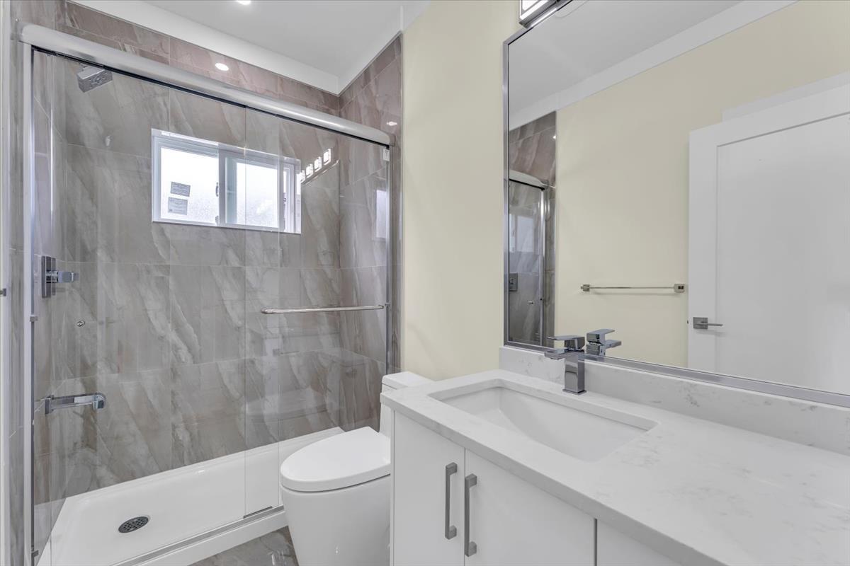 Photo 6 of 16192 78 Avenue, Surrey BC