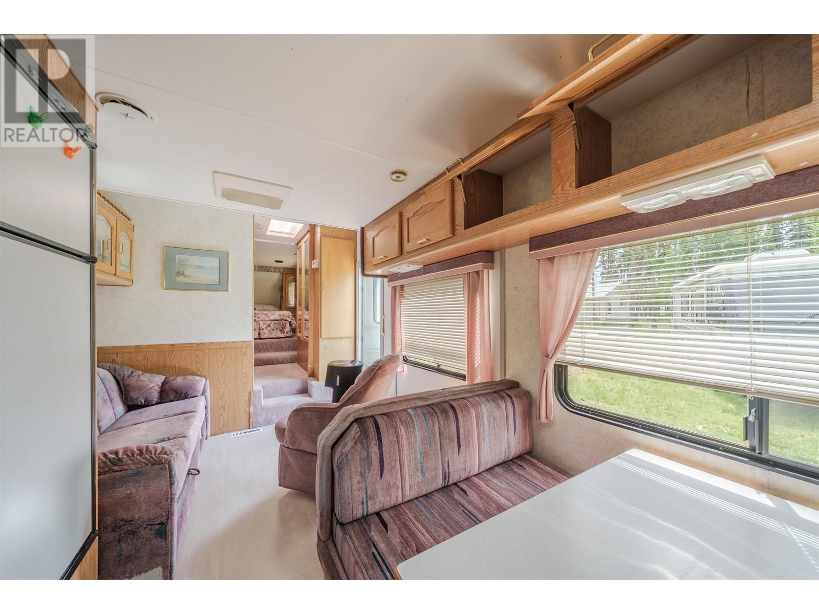 4778 BINNIE ROAD, Lac La Hache