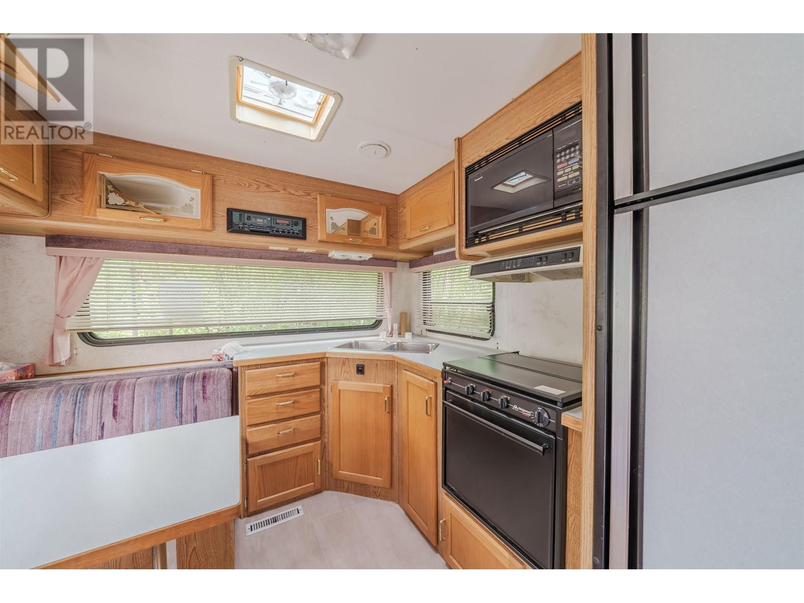 4778 BINNIE ROAD, Lac La Hache