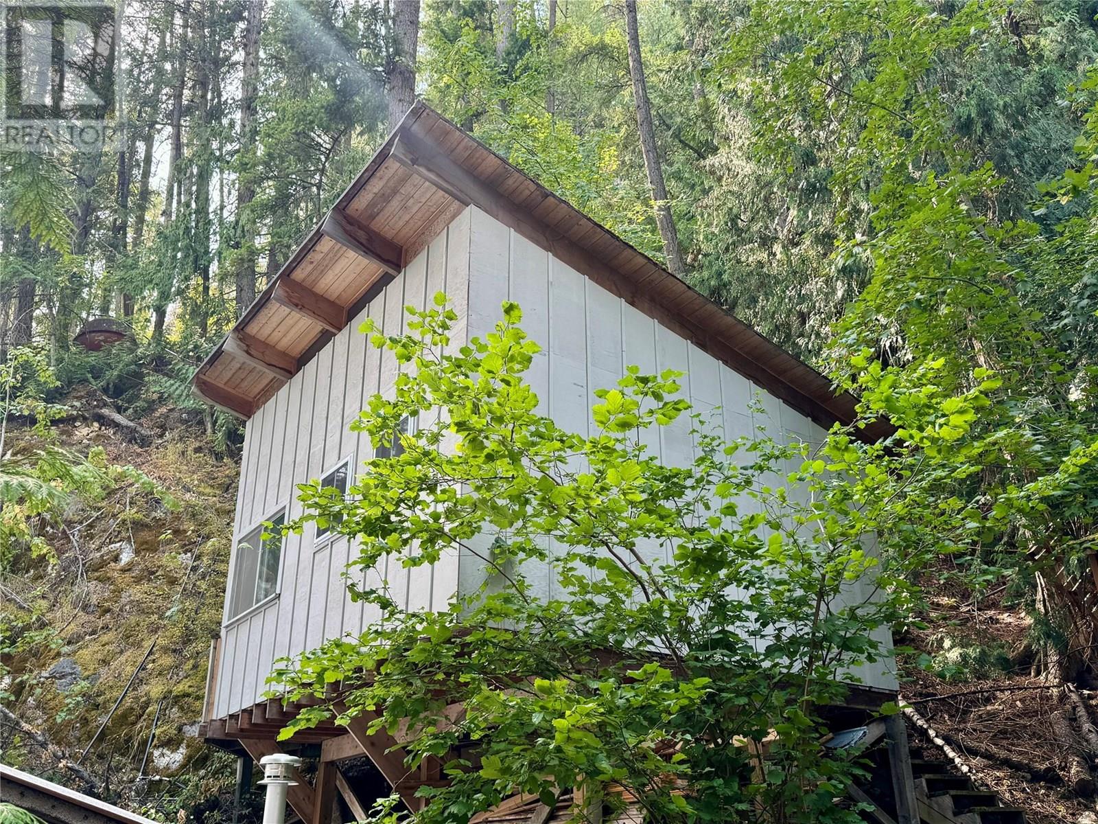  8 Aline Hills Lake, Shuswap Lake