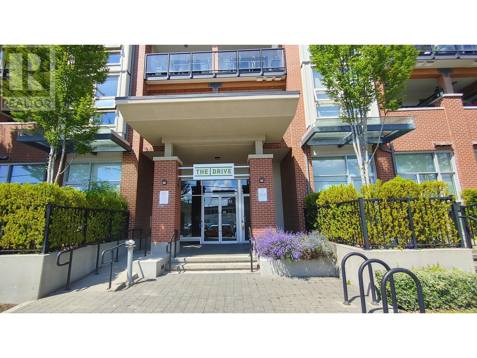 Photo 5 of 209 1182 W 16th Street, North Vancouver BC