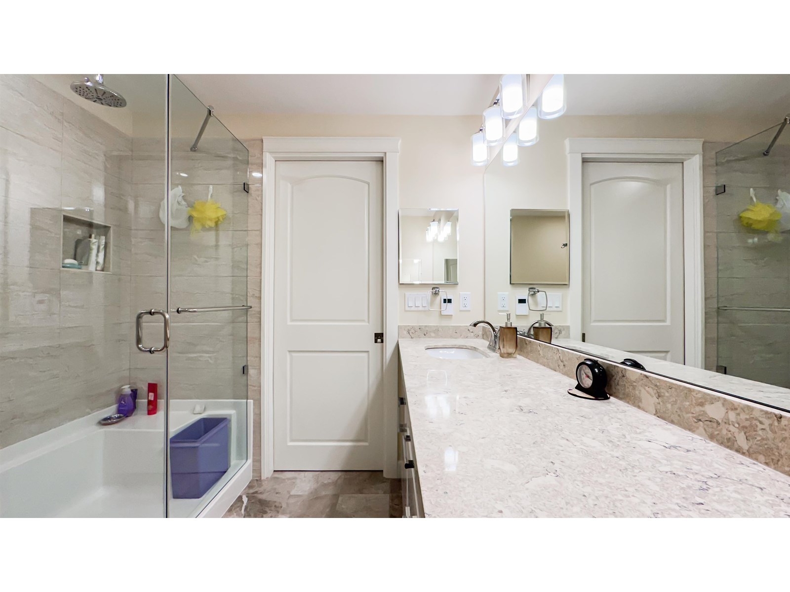 Photo 15 of 407 8526 202 B Street, Langley BC
