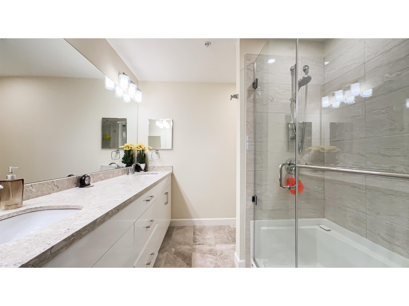 Photo 14 of 407 8526 202 B Street, Langley BC