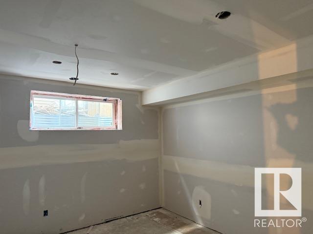 Photo 42 of 3203 Winspear Cr Sw, Edmonton AB