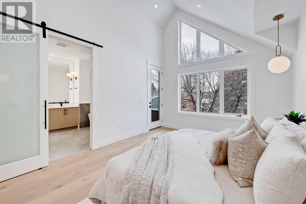 Single Family House for Sale in   Avenue NW Tuxedo Park Calgary 