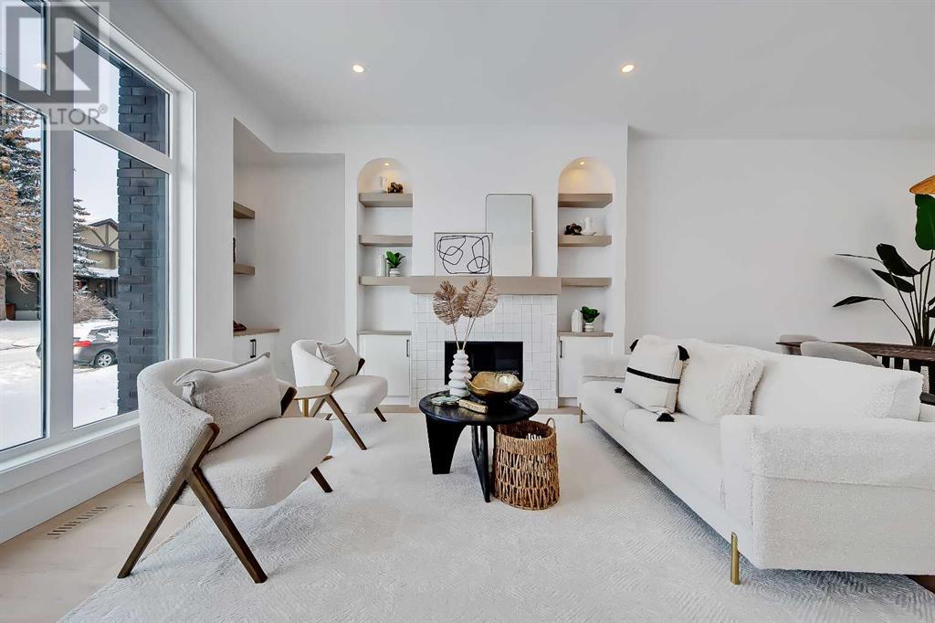 Single Family House for Sale in   Avenue NW Tuxedo Park Calgary 