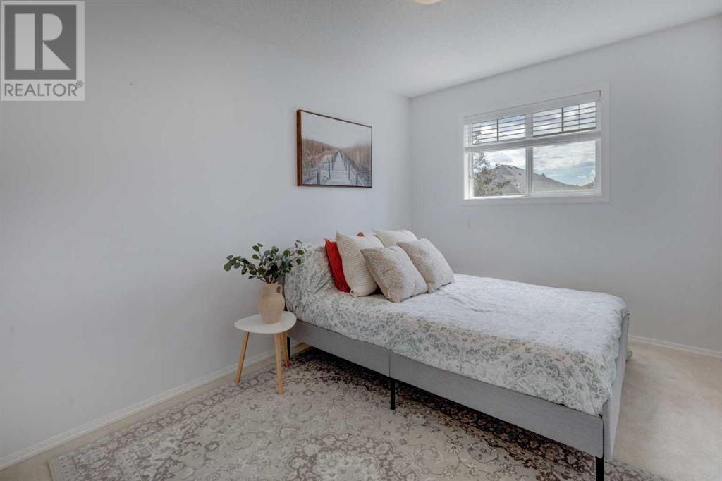 Single Family House for Sale in  Royal Birch Mount NW Royal Oak Calgary 