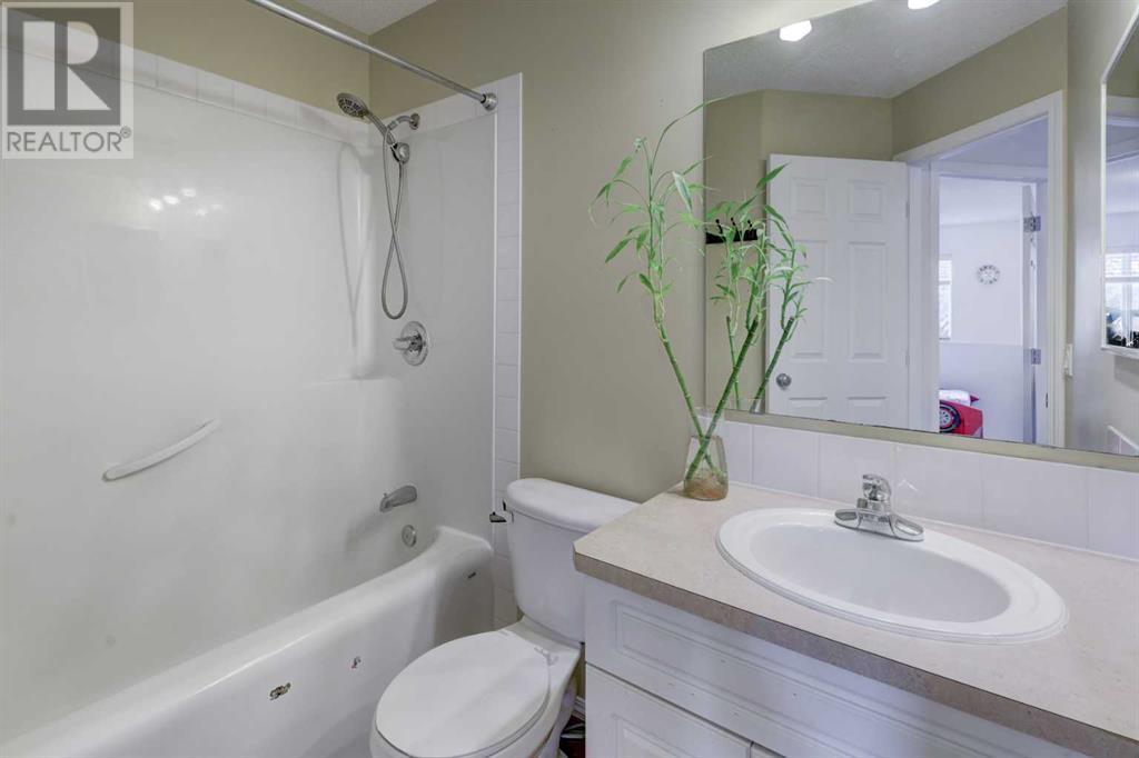 Single Family House for Sale in  Royal Birch Mount NW Royal Oak Calgary 