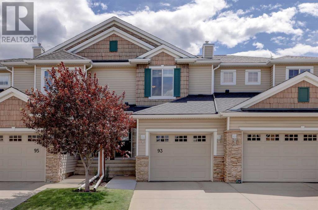 Single Family House for Sale in  Royal Birch Mount NW Royal Oak Calgary 