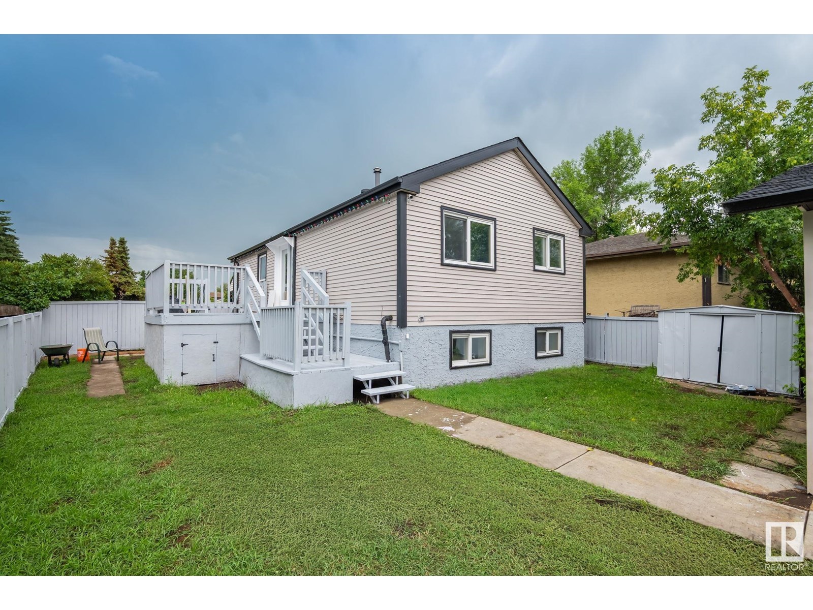 Photo 23 of 3708 12 Av Nw, Edmonton AB