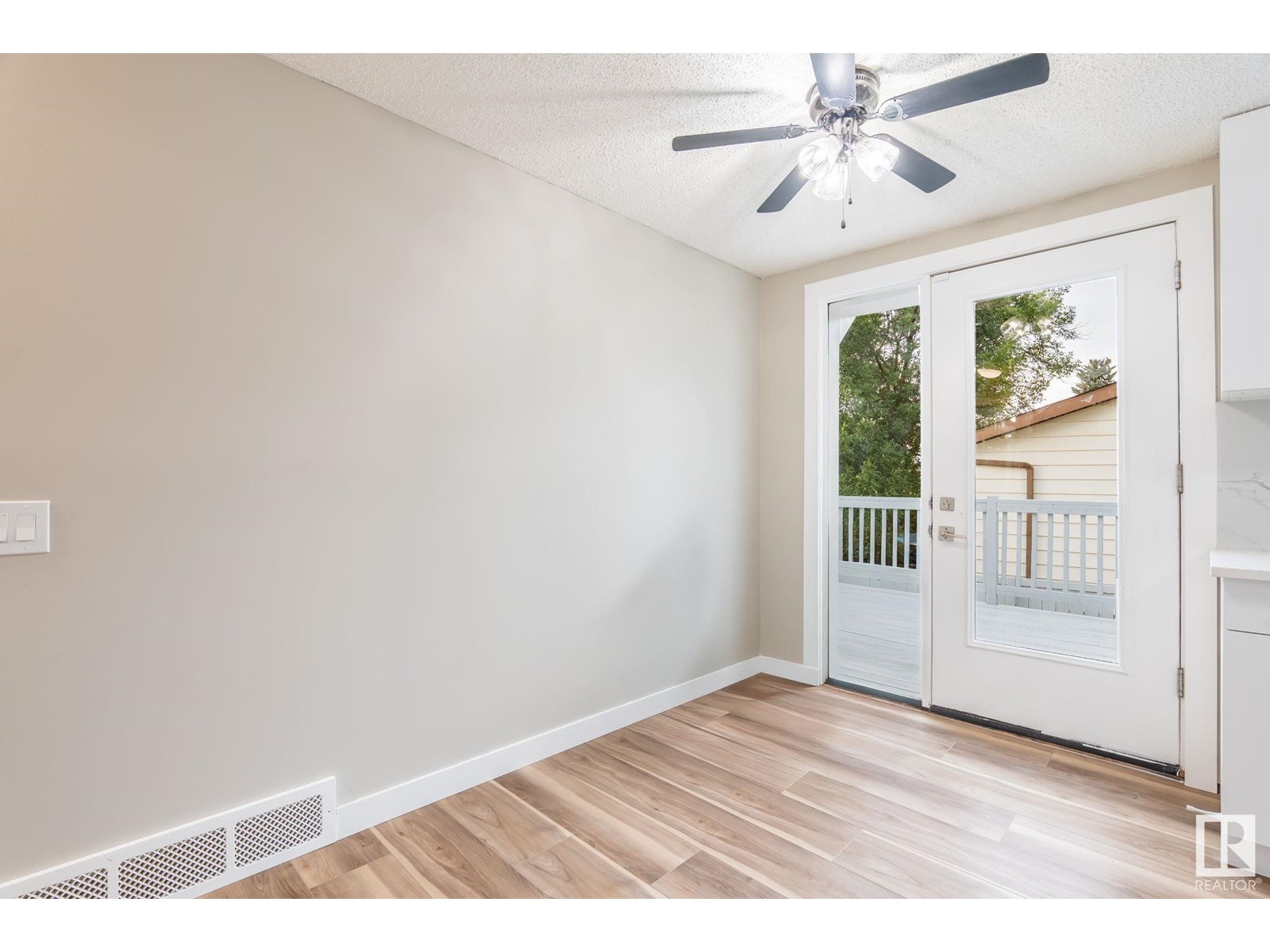 Photo 7 of 3708 12 Av Nw, Edmonton AB