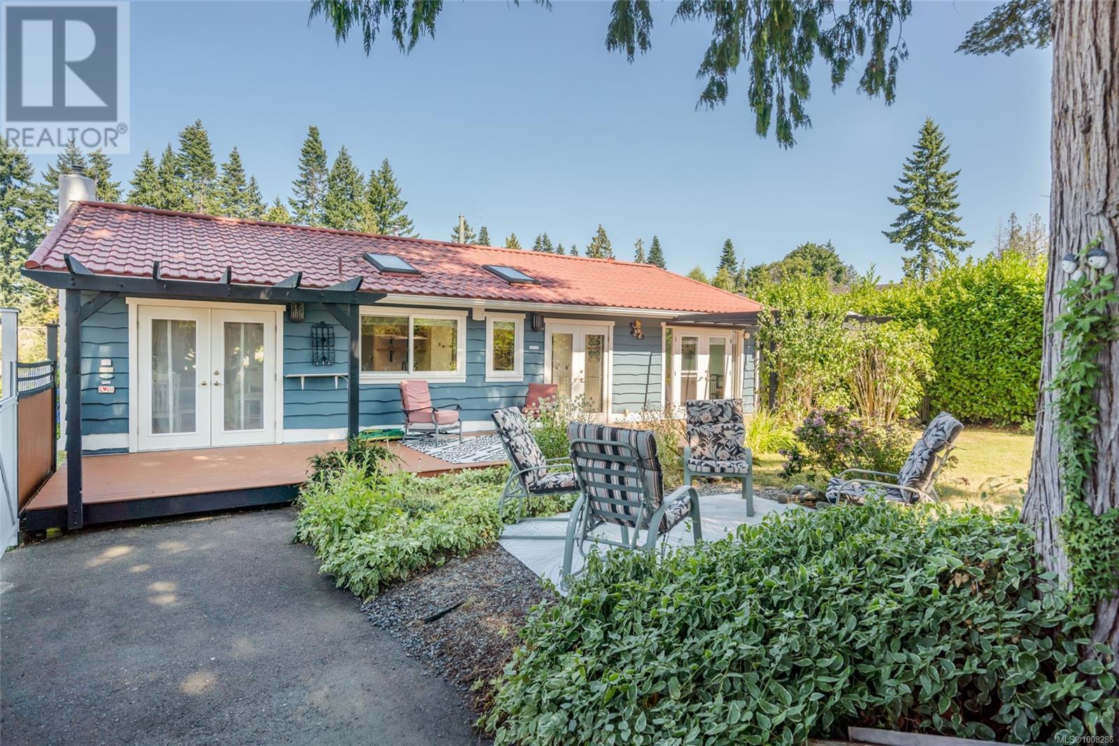 Photo 38 of 560 Eaglecrest Dr, Qualicum Beach BC