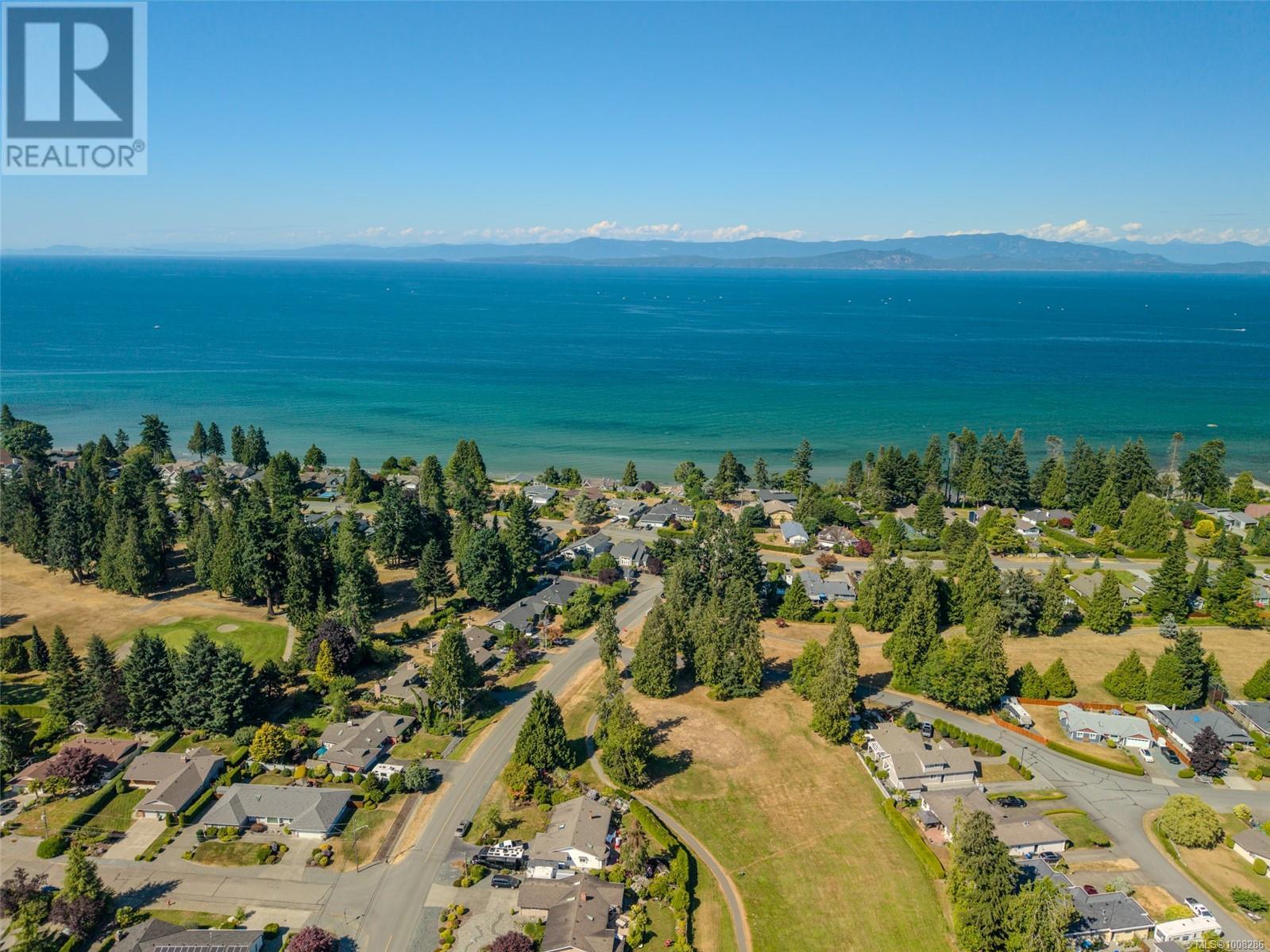 Photo 64 of 560 Eaglecrest Dr, Qualicum Beach BC