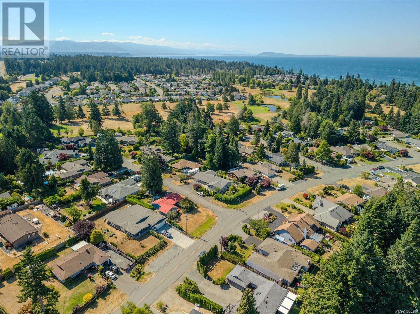 Photo 54 of 560 Eaglecrest Dr, Qualicum Beach BC