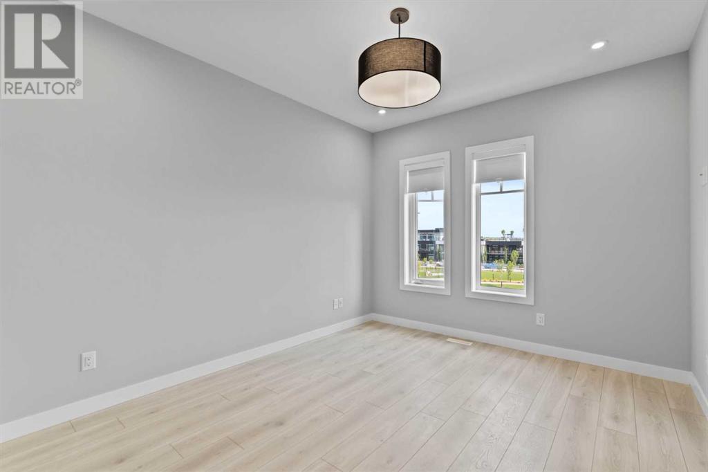Single Family House for Sale in    Avenue SW West Springs Calgary 