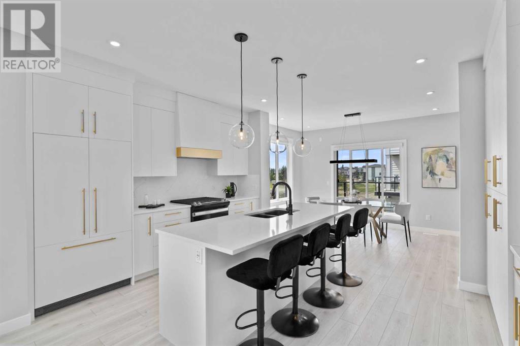 Single Family House for Sale in    Avenue SW West Springs Calgary 