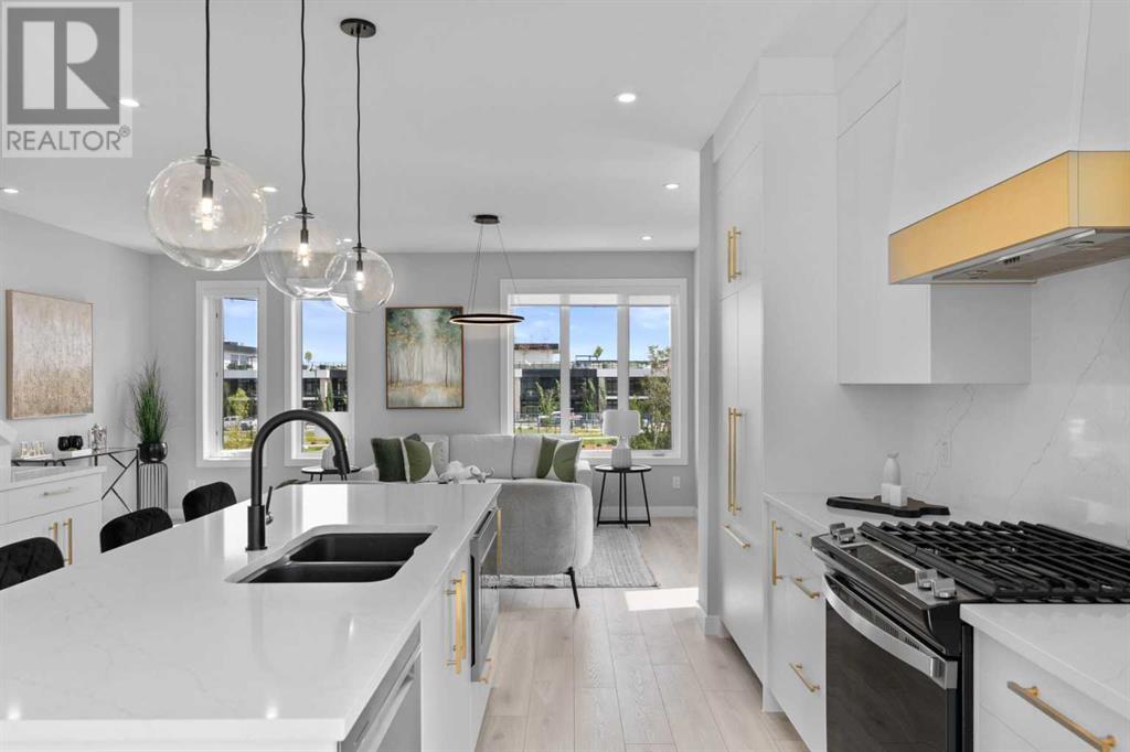 Single Family House for Sale in    Avenue SW West Springs Calgary 